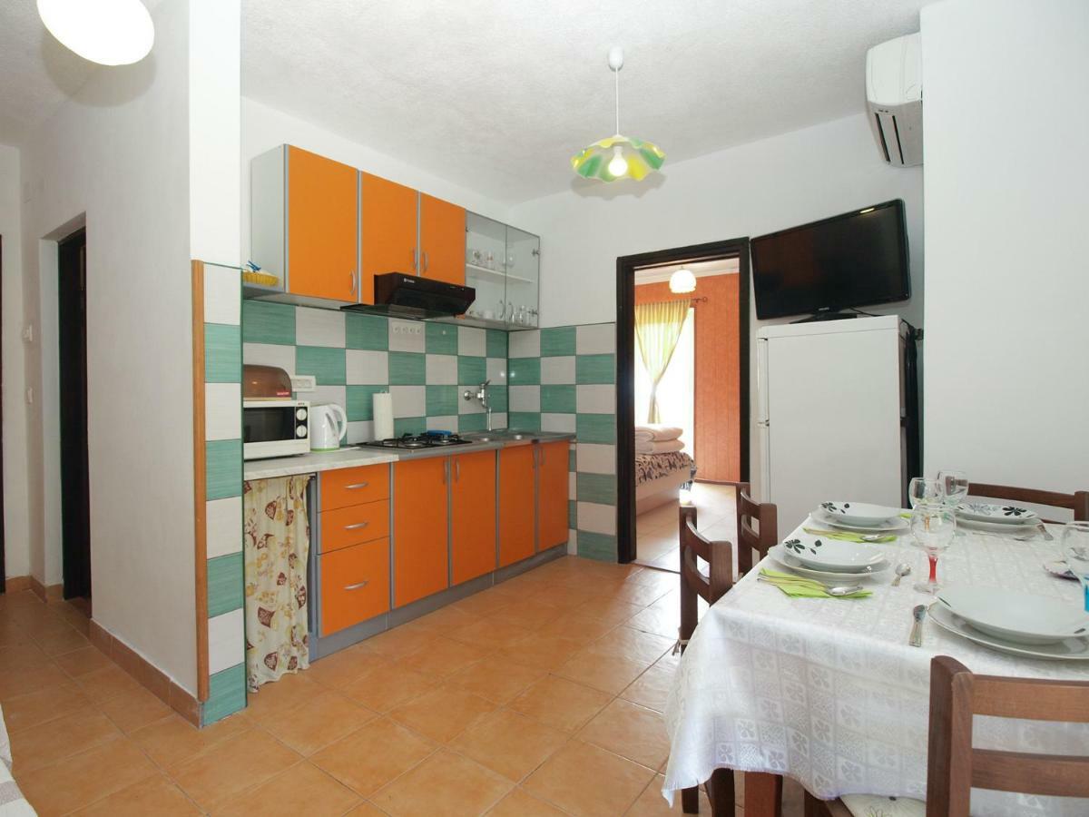 Apartments Davor 1676 Banjole Kültér fotó